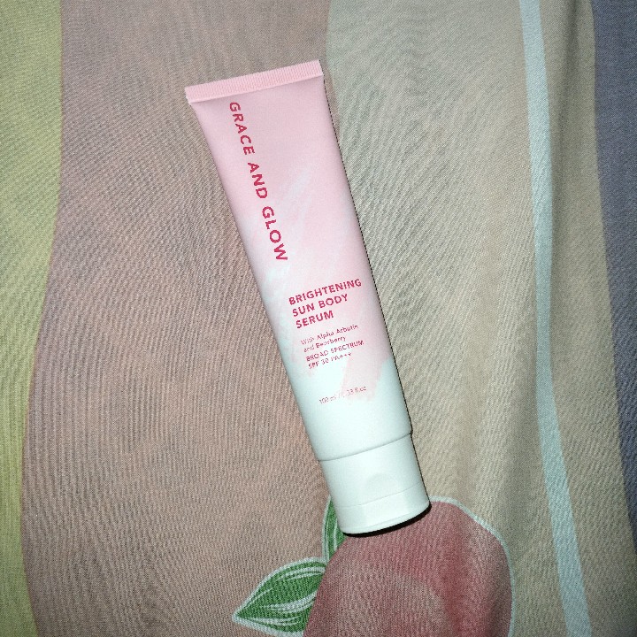 Brightening Sun Body Serum SPF 30 PA+++ imgfdn-02dc3e4e-5bb4-4abf-ae31-684c01894ec5