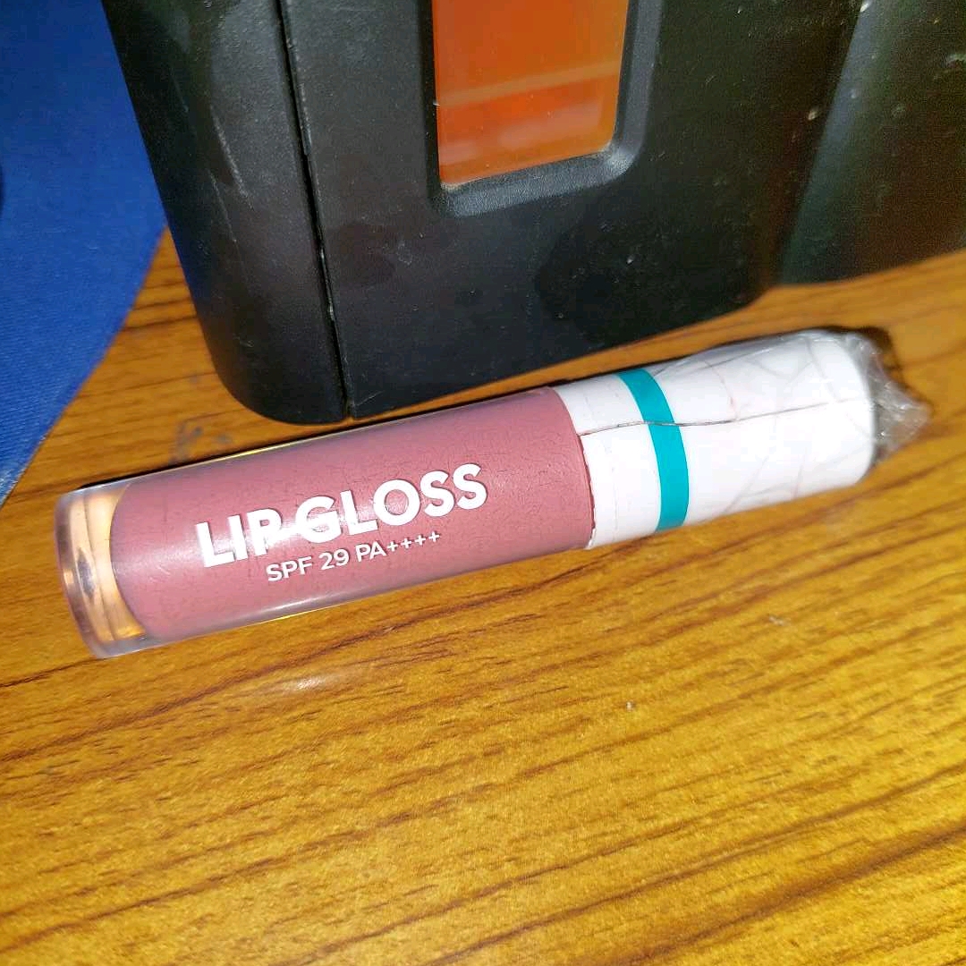 Lip Gloss SPF 29 PA++++ - Mauve imgfdn-97472a4f-ec3f-4eb7-af1e-94d8cdc278f2