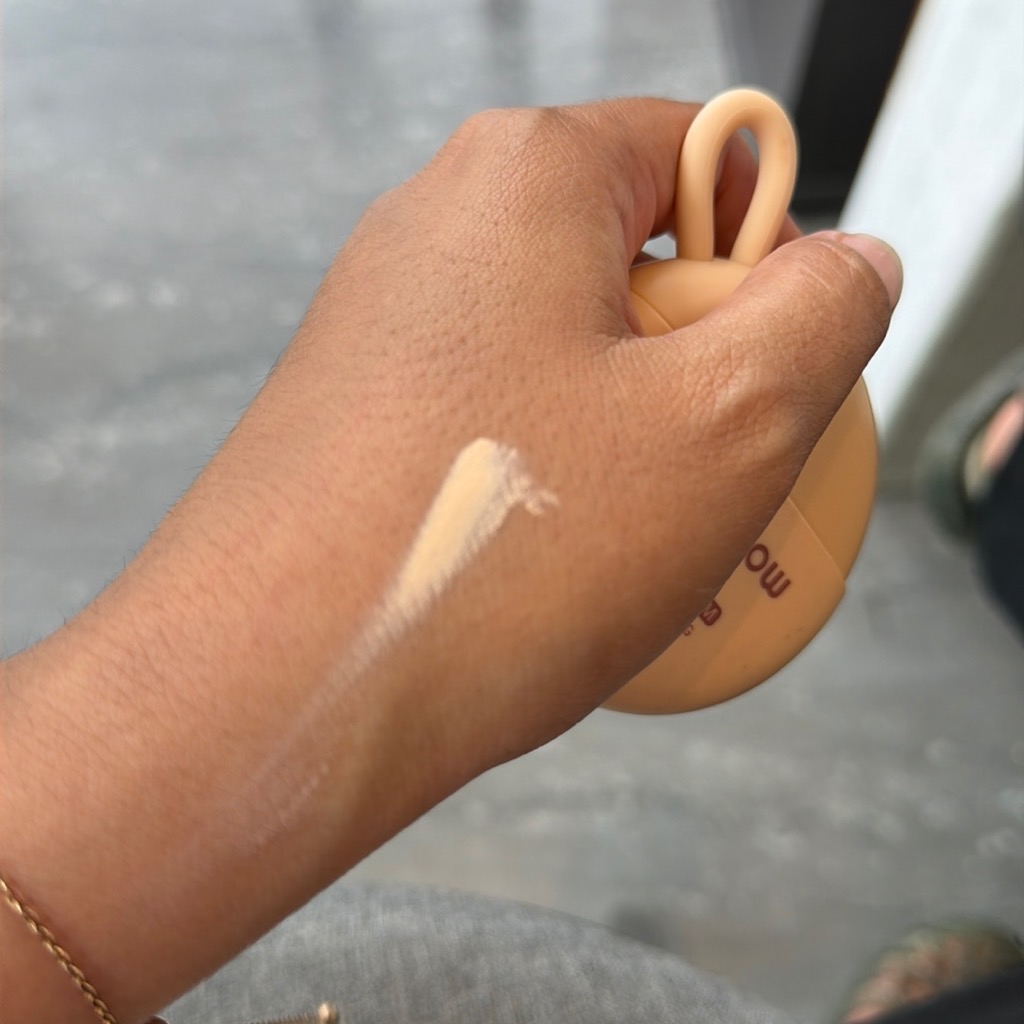 Flawless Blurring Skin Tint - 01 Buttercream imgfdn-39fd51e2-5cce-4d37-933c-07ecbce51878