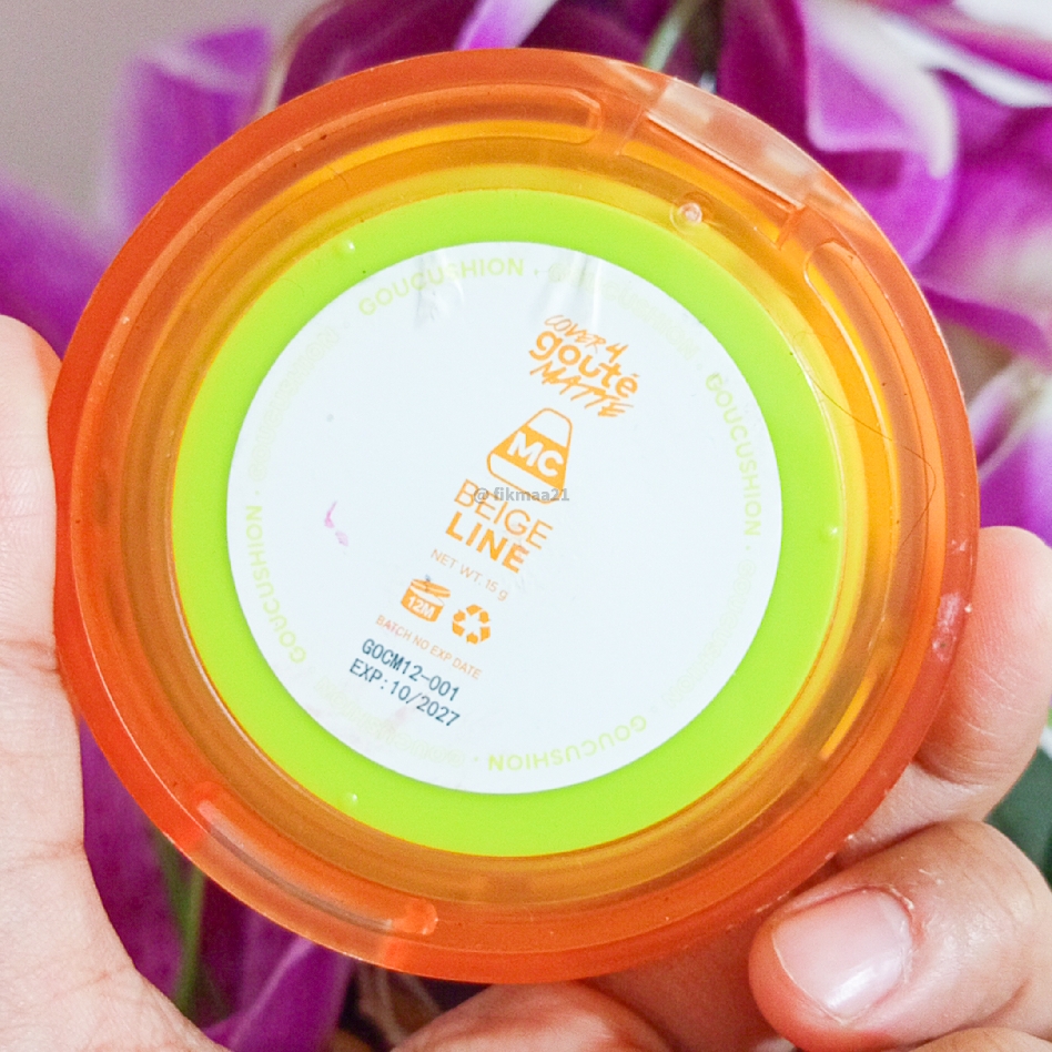 Goucushion Cover 4 Matte - MC Beige Line imgfdn-8aa98bf5-126e-48e6-a3f6-ee399a4e7625