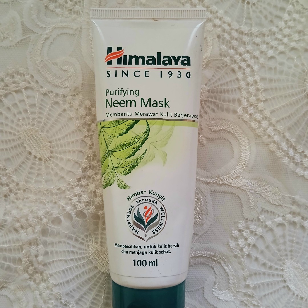 Purifying Neem Mask imgfdn-59787d46-ff6c-4b04-978c-fce3812a6389