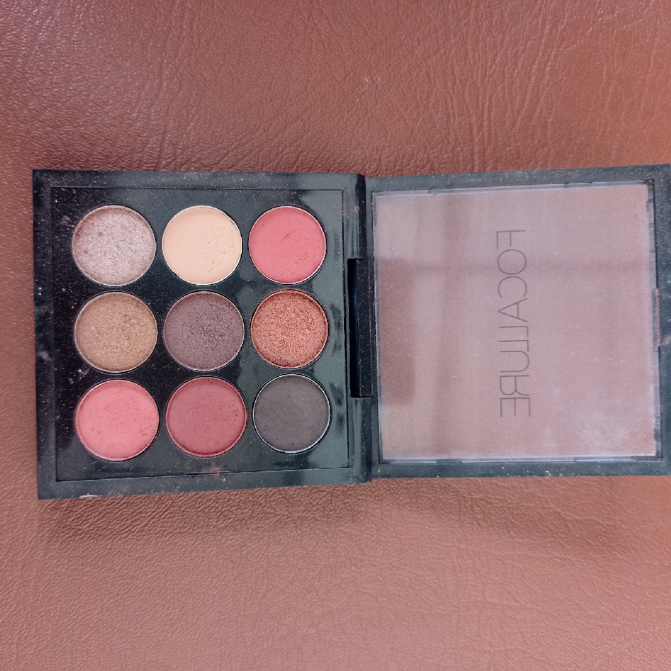 9 Colors Eyeshadow - #05 imgfdn-fd49641b-3abf-4c39-95f4-bcb372fb22ec