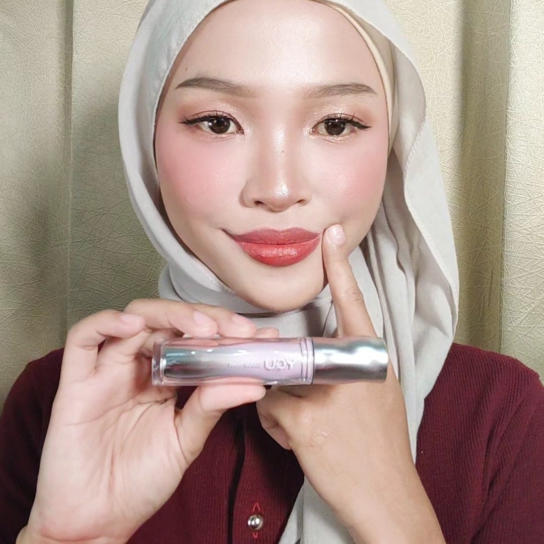 Cloud Paint Airy Fixing Lip Tint - R667 Puffy Sky  imgfdn-cea2476d-d759-4b2f-9de7-0bd56dca39e8