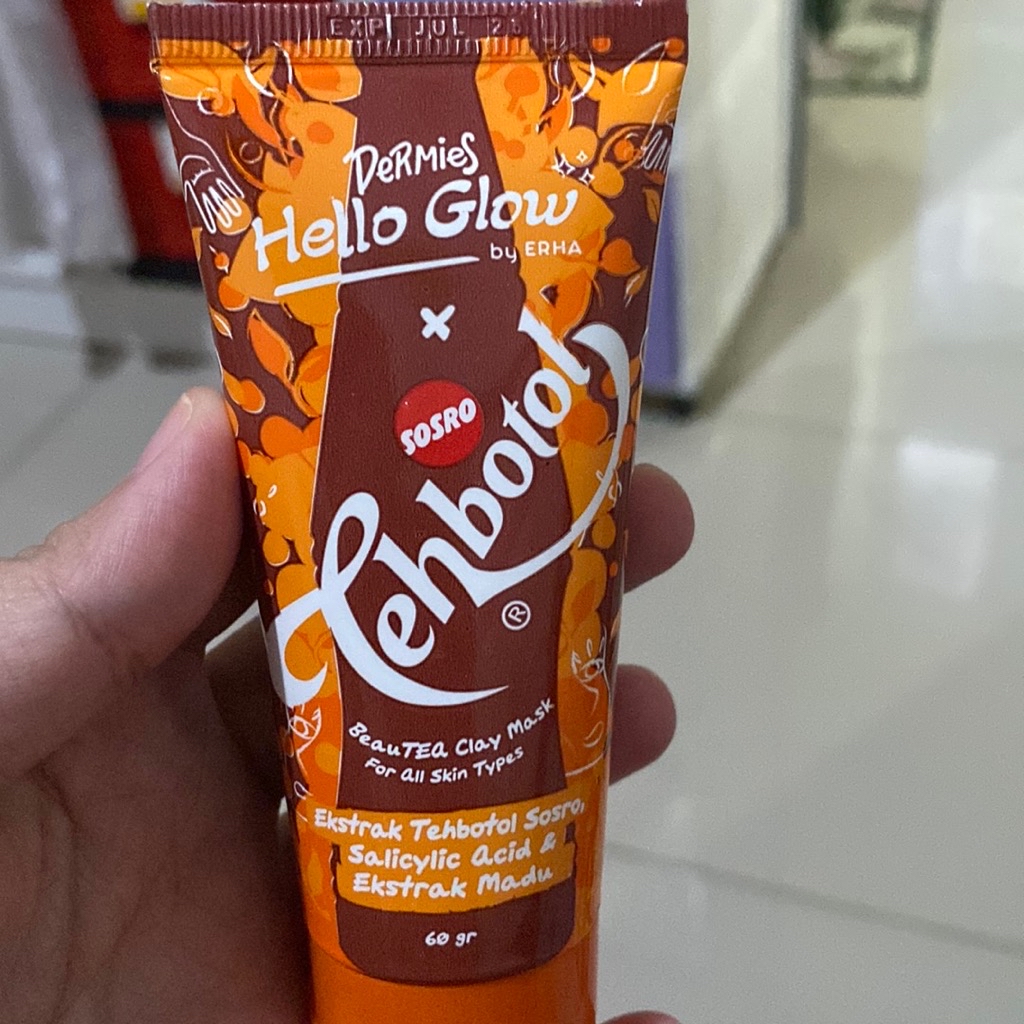Hello Glow ft Tehbotol Sosro BeauTEA Clay Mask imgfdn-bf9e145c-5fb2-49bd-9f80-1287ecdea488