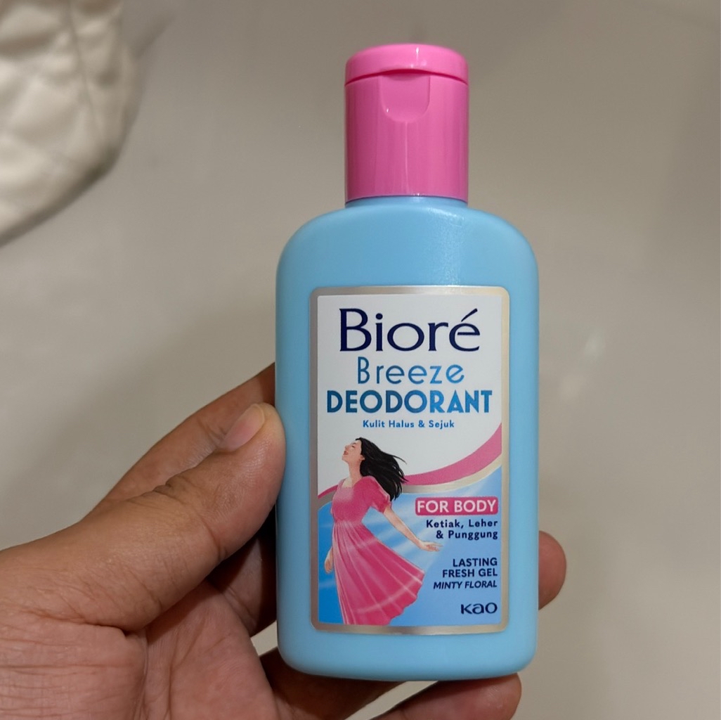 Breeze Deodorant Lasting Fresh Gel - Minty Floral imgfdn-4e66a3c6-b85b-450f-9c29-6b80ac0e6dae