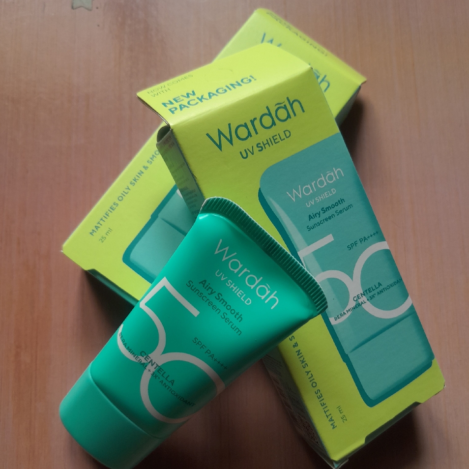 UV Shield Airy Smooth Sunscreen Serum SPF 50 PA++++ imgfdn-93059cef-94f9-4403-8e52-91e91840ce31