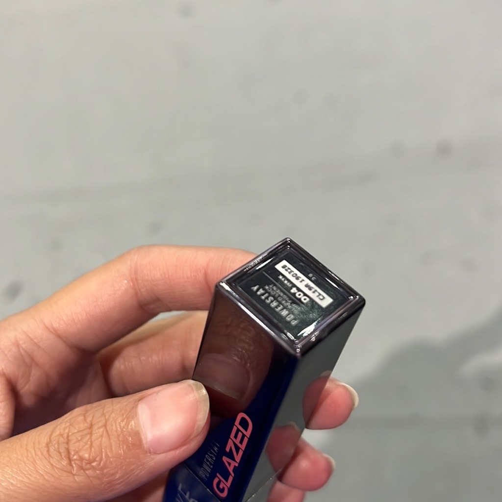 Powerstay Glazed Lock Lip Pigment - D04 IYKYK imgfdn-a9a1d8e4-2a87-4e0e-9e2a-94e006d27680