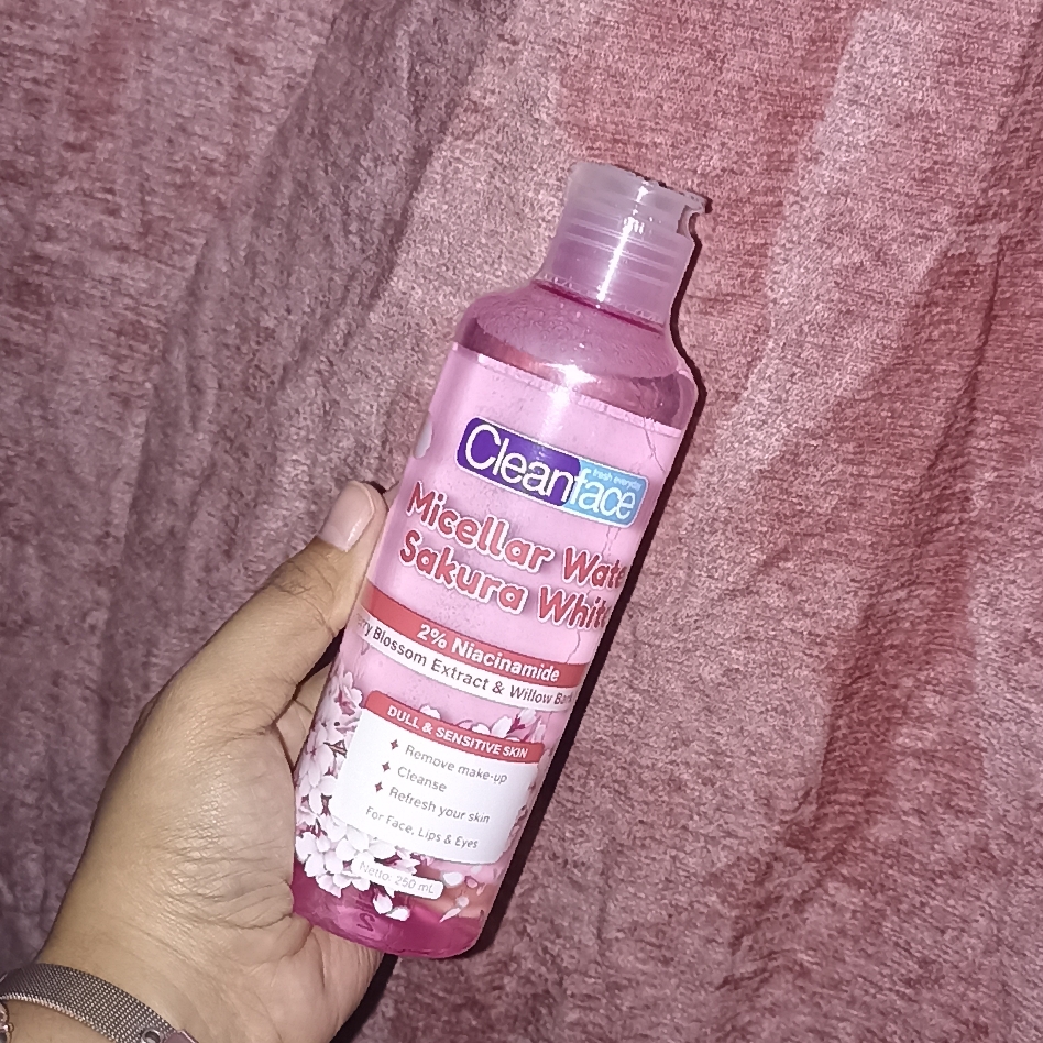 Micellar Water Sakura White imgfdn-6eb7cd9c-67de-412c-a89f-ad34e8279210