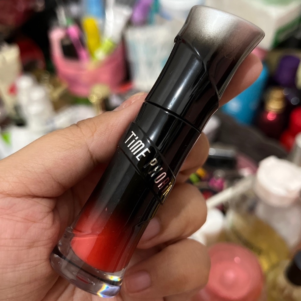 Lunara Frost 3D Lip Gloss - 008 Avaris imgfdn-c752ce40-7a9c-4c17-9e1e-cf0b211b0795