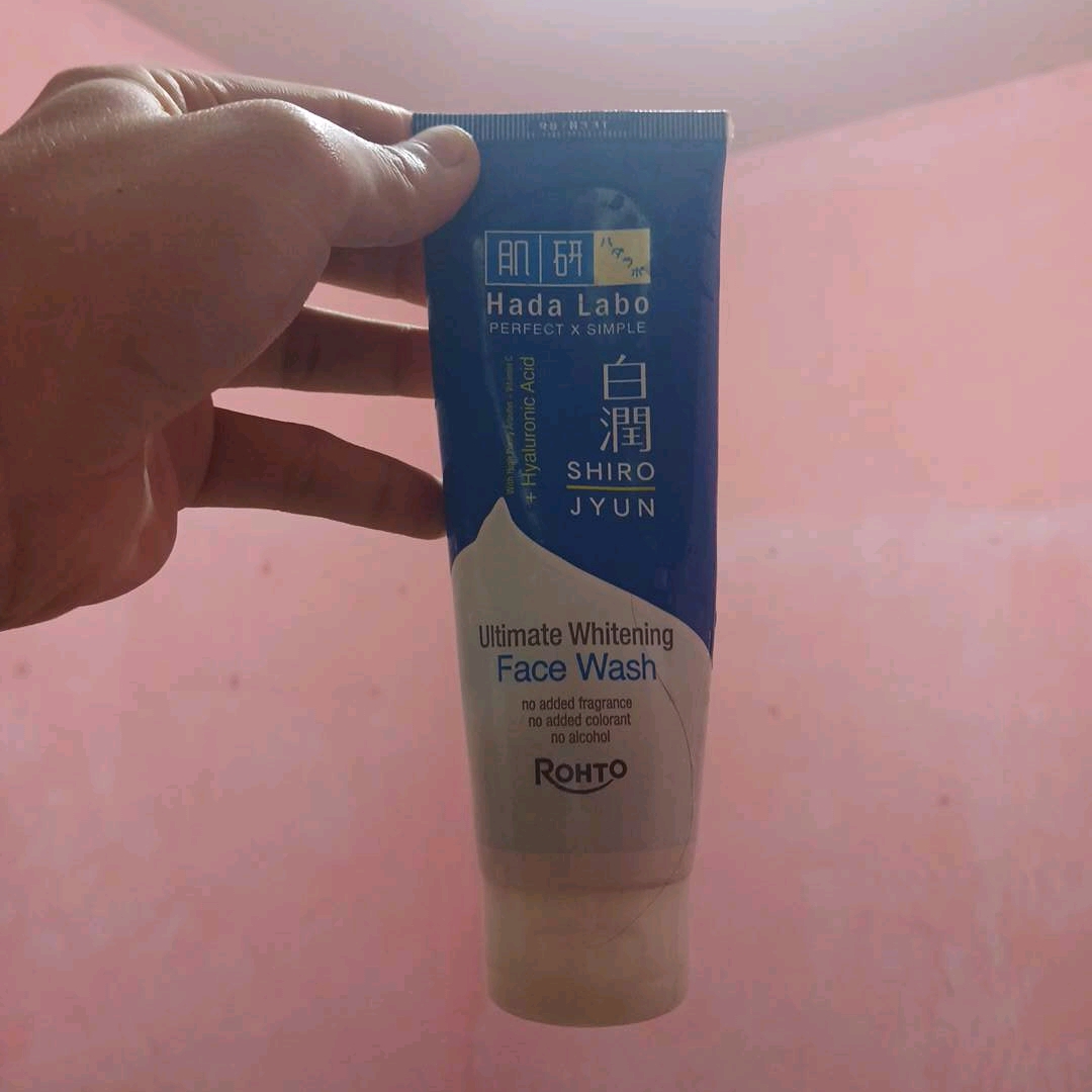 Shirojyun Ultimate Whitening Face Wash imgfdn-aeacf89e-de77-4c7c-a8ff-d2ebaced16b9