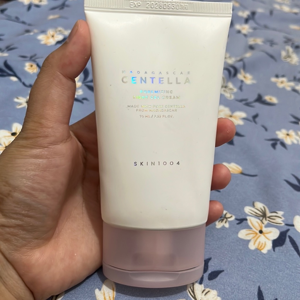 Poremizing Light Gel Cream imgfdn-05cfd9e5-e994-4a5c-a633-fc7983c2d30e