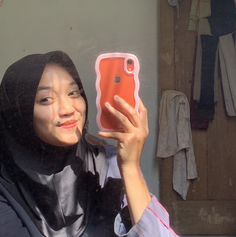 Pomegranate 5% Niacinamide Brightening Moisturizer imgfdn-257daa5f-111b-42c4-99bf-3560560f7582