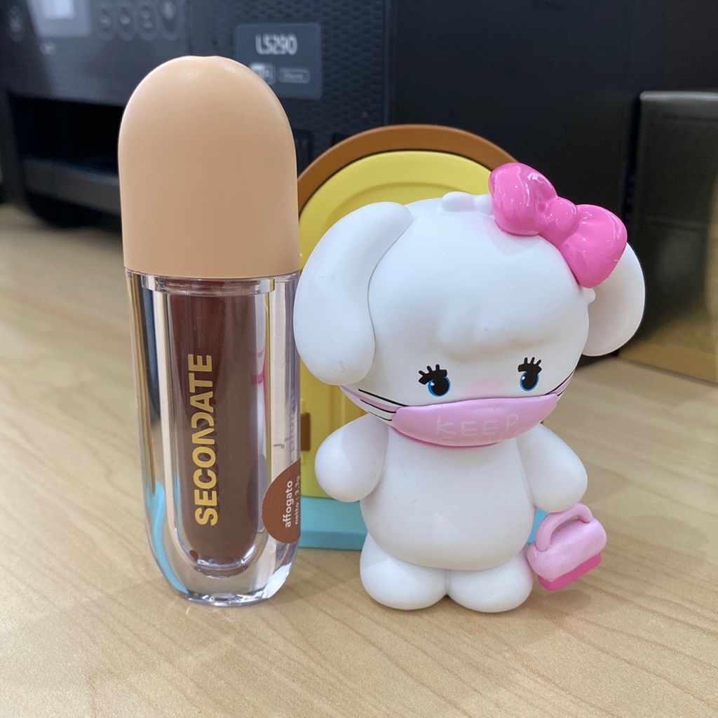 Milky Lip Plump - Affogatto imgfdn-1dee46c7-d34c-436a-ad7a-6adb58e5ae66