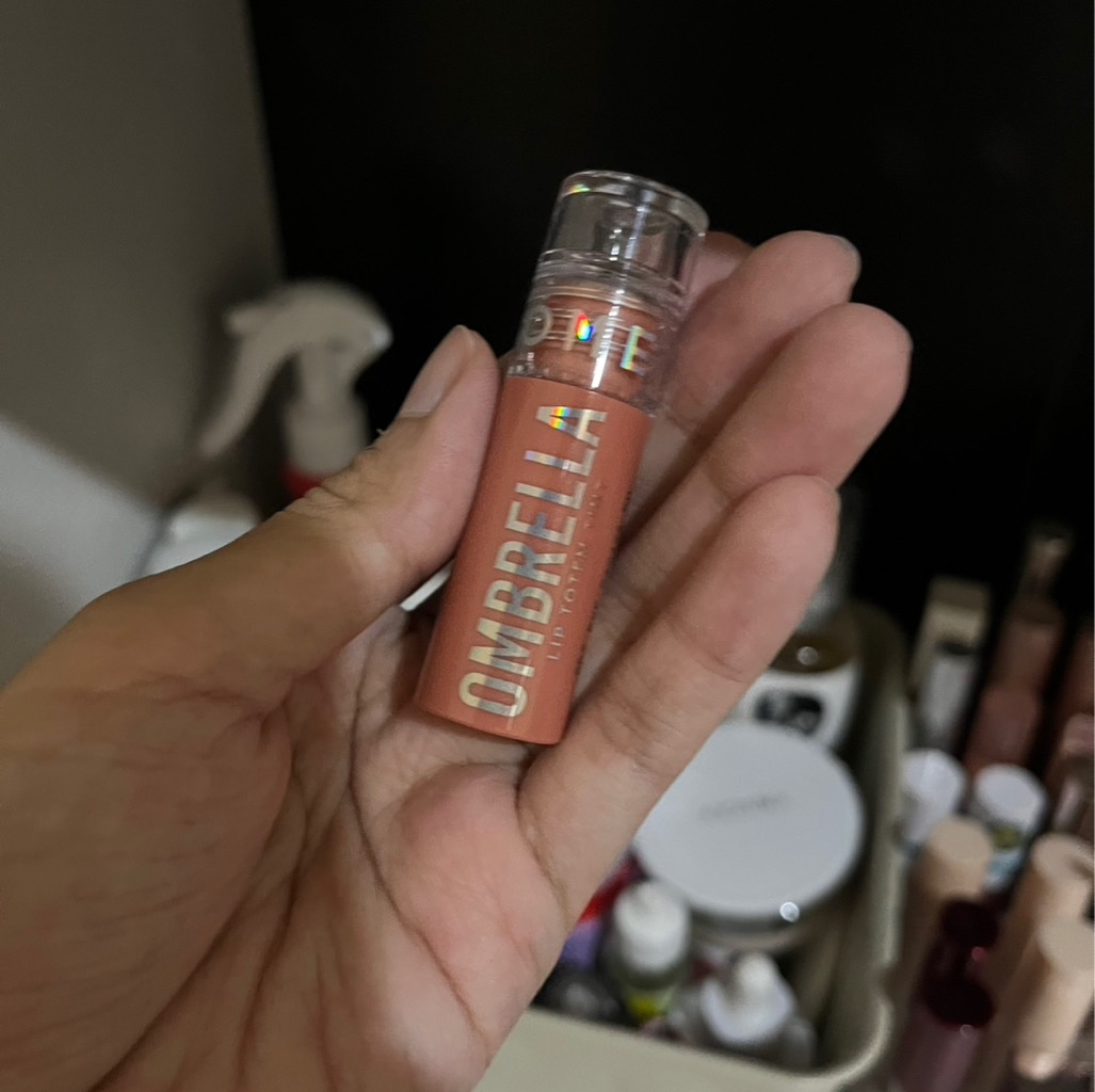 Ombrella Lip Totem Tint - Underground imgfdn-b9fe04a0-44fc-430a-b9c3-a7b60caae2f8