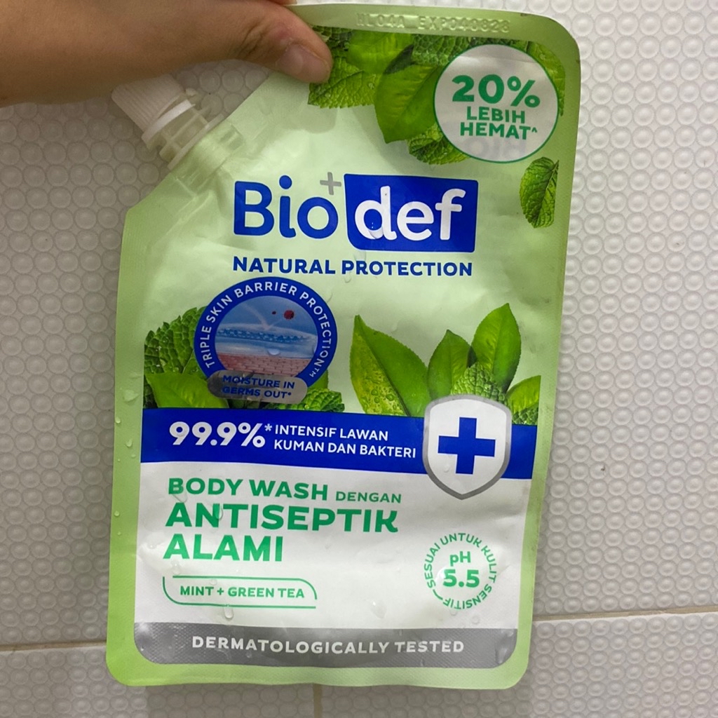Mint + Green Tea Body Wash imgfdn-0efc58ef-f302-409b-ab1f-eb4c3422d4f6