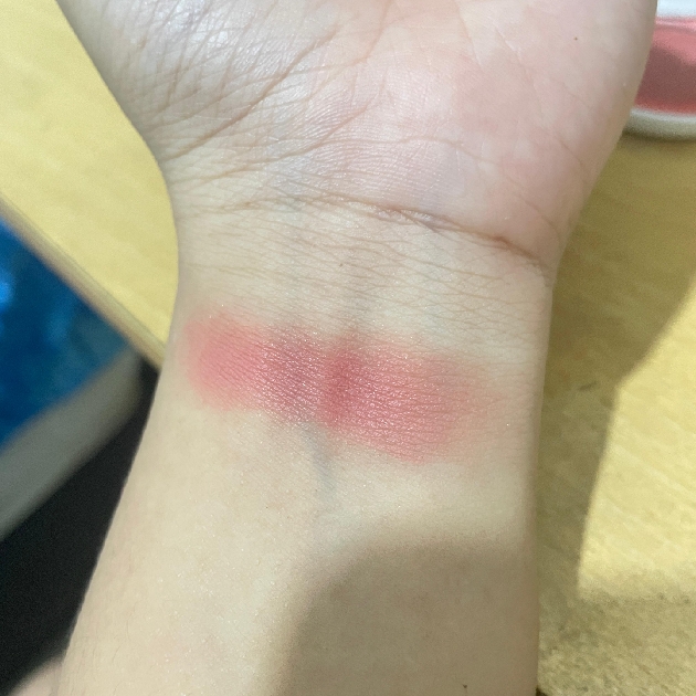 Mademoiselle Soft Focus Powder Blush - Twinkle imgfdn-ee513c1d-e1cd-4b6c-8a40-ff4be215d33a