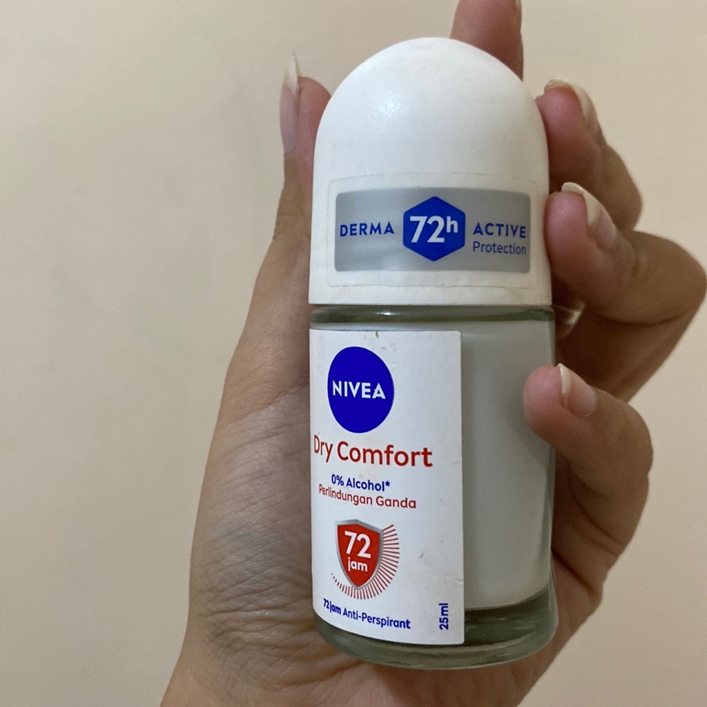 Dry Comfort Plus Roll On imgfdn-9bda5360-0d78-4fbc-9ae6-000eb072687d