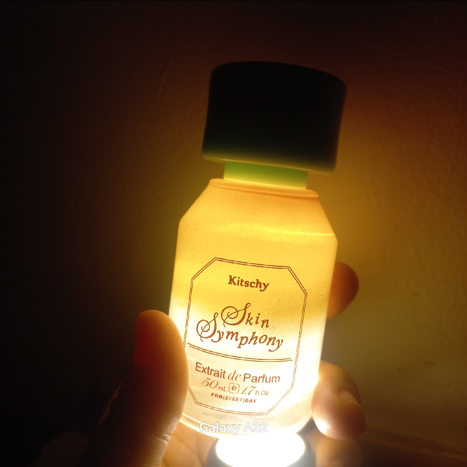 Skin Symphony Extrait de Perfume imgfdn-925415b7-c56b-4171-9446-6815b2fb8b77