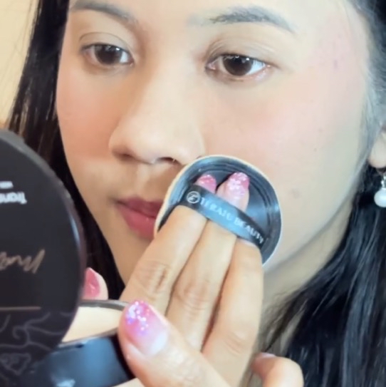 Matte Blur Set Translucent Compact Powder imgfdn-e9cdb997-a319-499a-8466-408b52cc4aa9