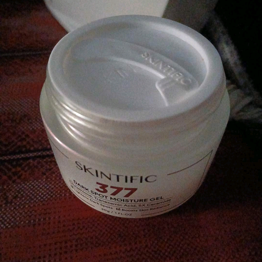 Symwhite 377 Dark Spot Moisture Gel imgfdn-e0a39d57-2b3e-4a84-aac0-e6196395d67d