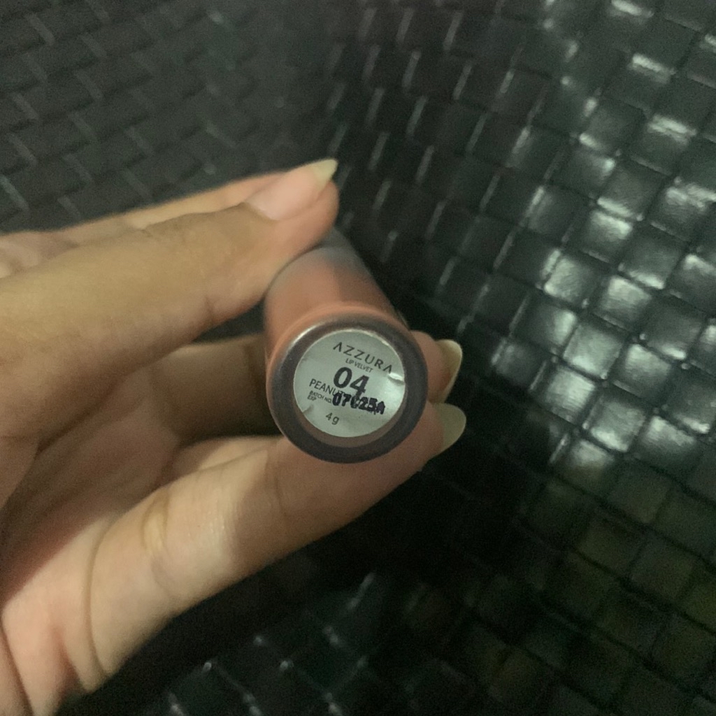 Velvet Lipcream - 04 Peanut Butter imgfdn-faad3d25-2d4f-444e-a8e6-5493e4a9f570