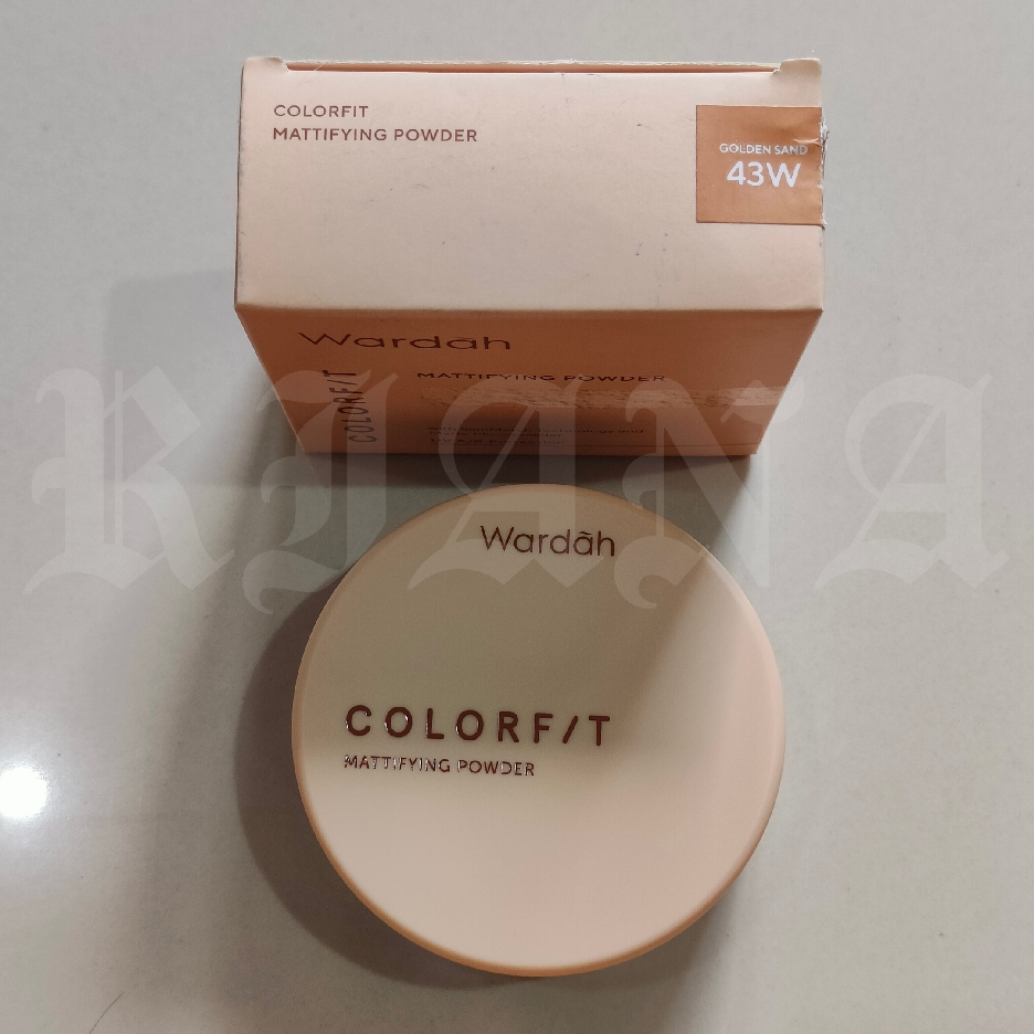 Colorfit Mattifying Powder - 43W Golden Sand imgfdn-9460b964-52c0-445a-a3ce-36ed6f41fff9