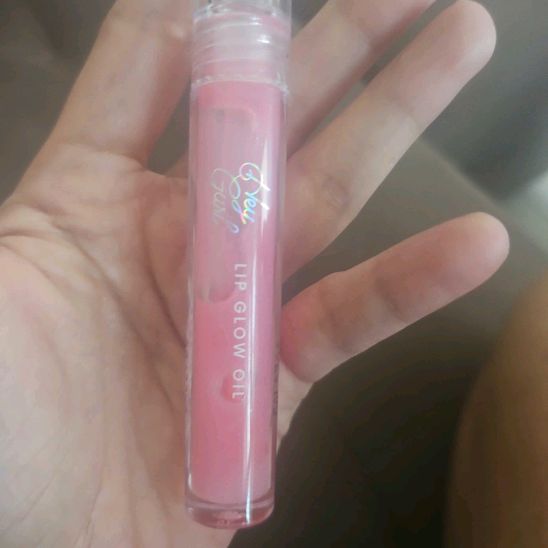 Lip Glow Oil imgfdn-0f934990-497c-4bf1-aa21-7b22eaefe2cc