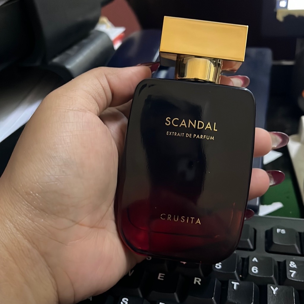 Extrait De Parfum - Scandal imgfdn-0d4ae415-8d92-4455-8c09-a79e133fe487