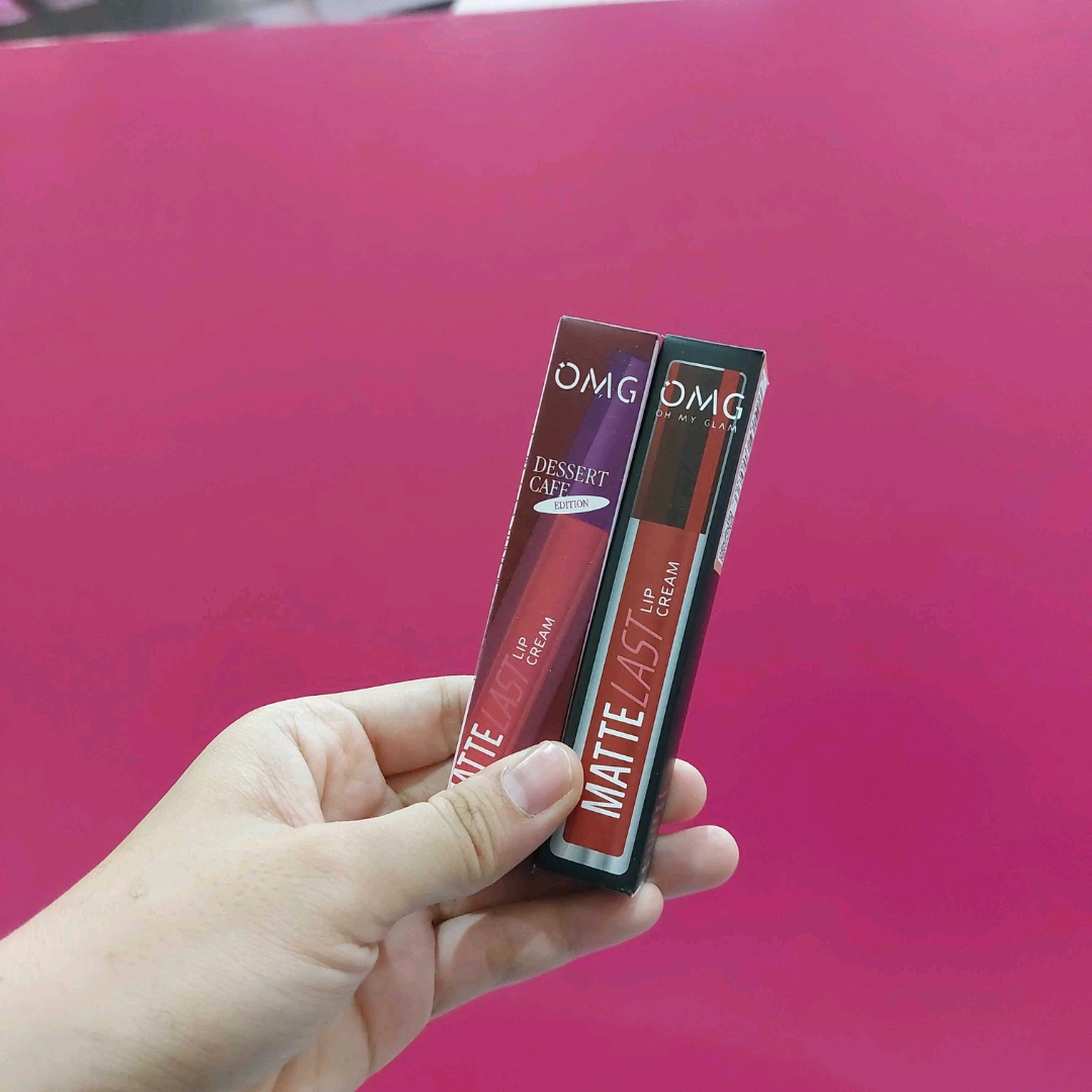 Oh My Glam Mattelast Lip Cream - 25 Ruby  imgfdn-2855178d-6069-4150-ba80-c140fff2f37a