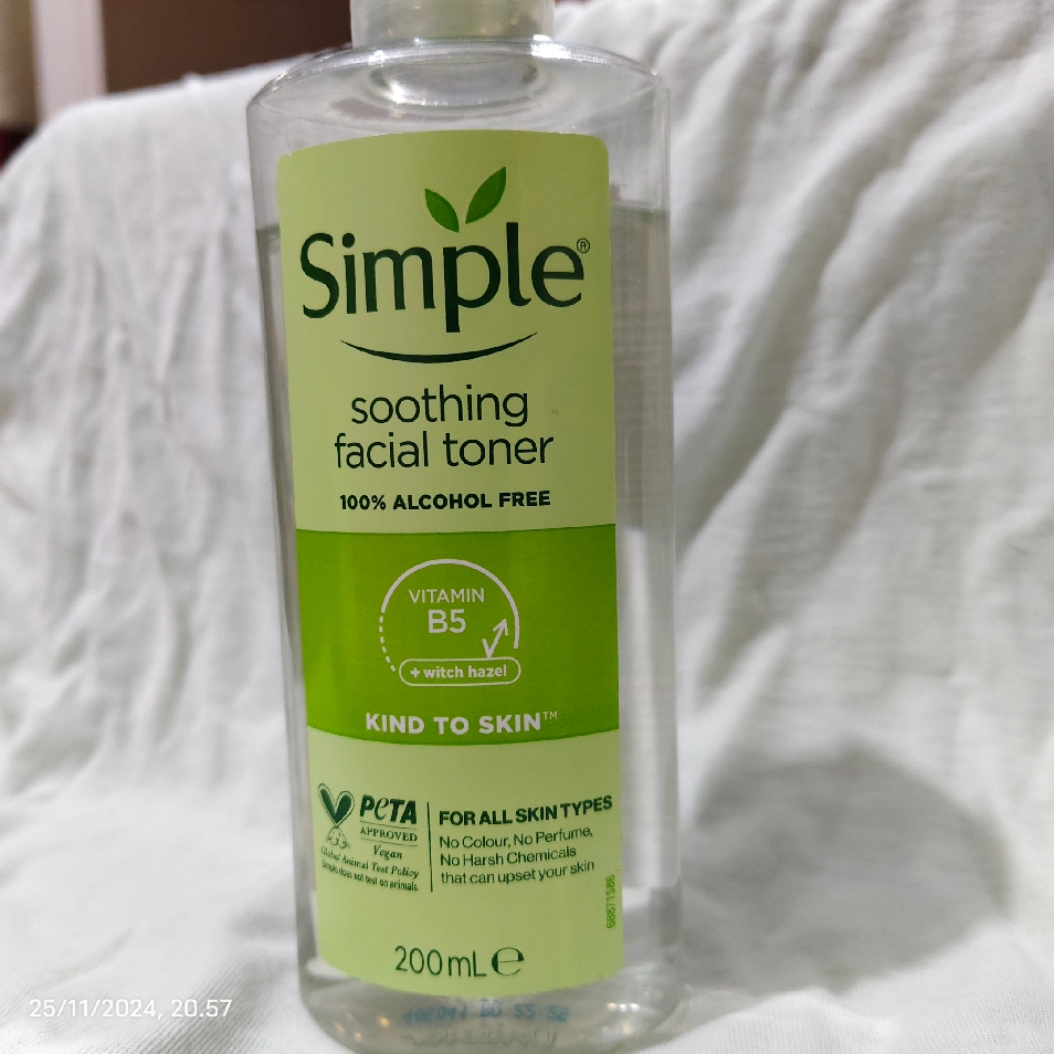 Soothing Facial Toner imgfdn-48da7569-4156-47fe-874a-8c5dae3544b7