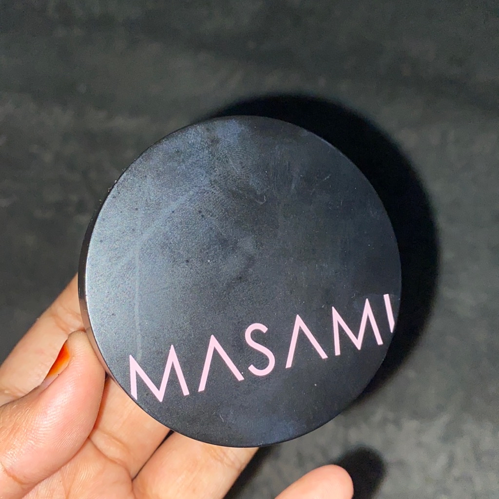 Forever Matte Blurring Loose Powder - Medium imgfdn-ae990f42-ee40-4540-a2d8-c5f126e7d49f