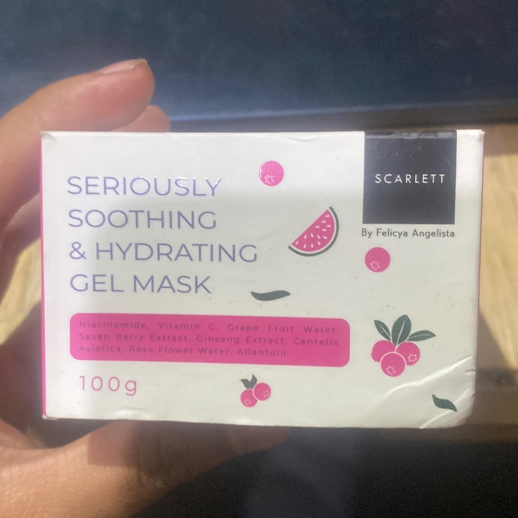 Seriously Soothing Hydrating Cooling Mask imgfdn-5786d3da-d093-4faa-a15b-5cf05239c1e4