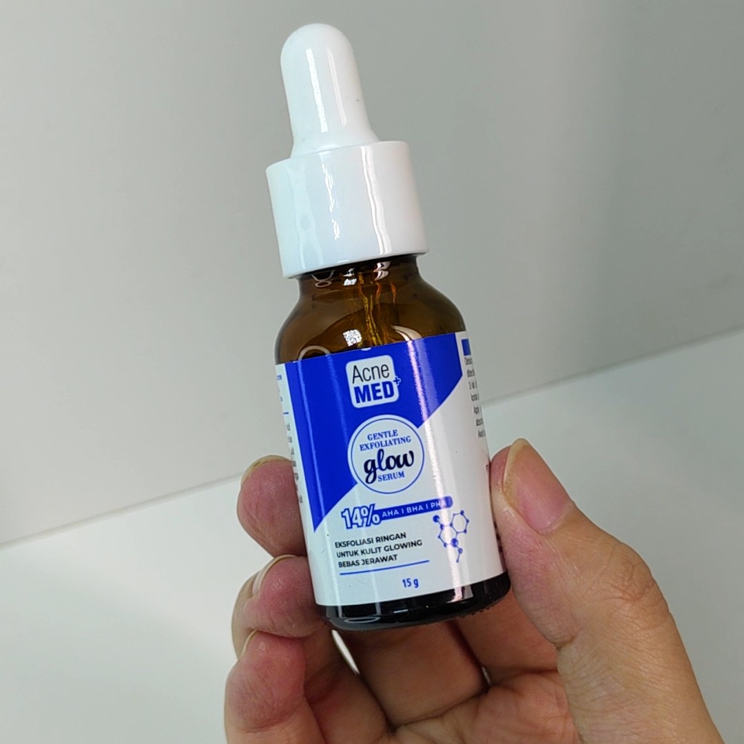 Gentle Exfoliating Glow Serum imgfdn-a04d2c7e-65d0-42c7-a681-e6976073677a