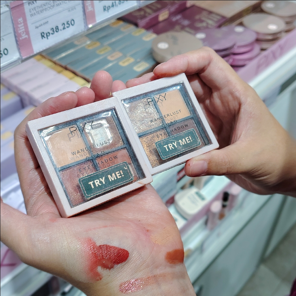 Wanderlust Quad Eyeshadow - 01 Desert Sunset imgfdn-1c54bfd2-9955-4ea4-b3b4-df221e6fcac7