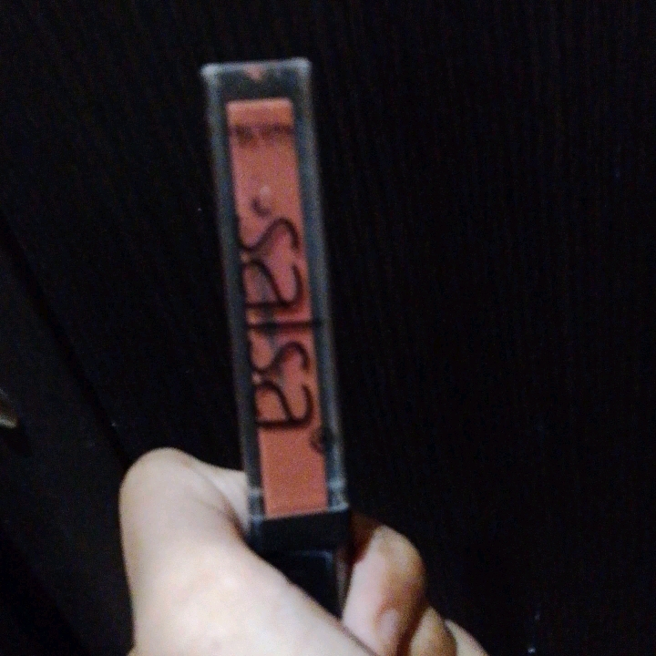 Dynamatte Lip Cream - 02 Baby Flamingo imgfdn-0f8096e8-272f-4cee-9258-c460d5da76e0