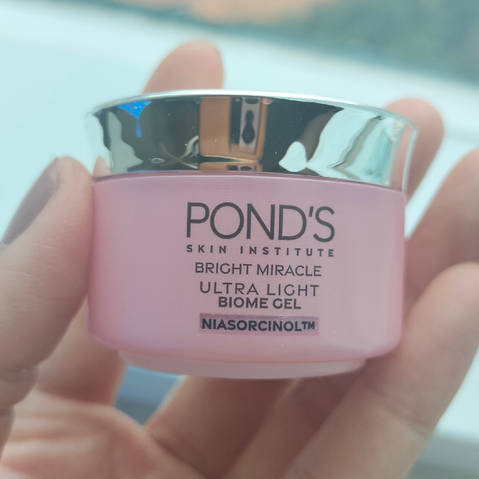 Ultra Light Biome Brightening Moisturizer Gel imgfdn-bd82a2f6-a75f-4192-b491-abdfcea58f7e