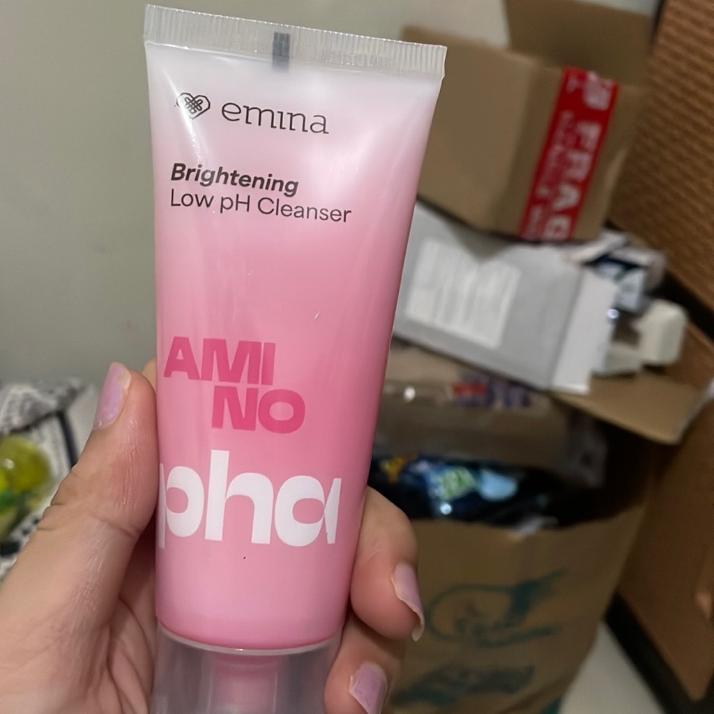 Bright Stuff Face Scrub imgfdn-07bc070f-4d26-4bc3-b231-42da71714ea3