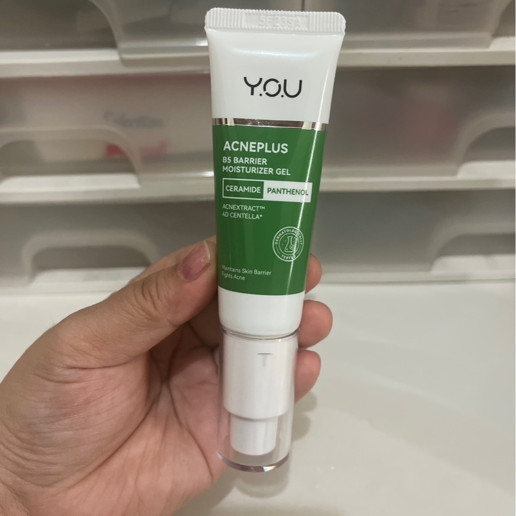 AcnePlus B5 Barrier Moisturizer Gel imgfdn-c5f89a9b-658e-467e-bf45-8c3a5b893e85
