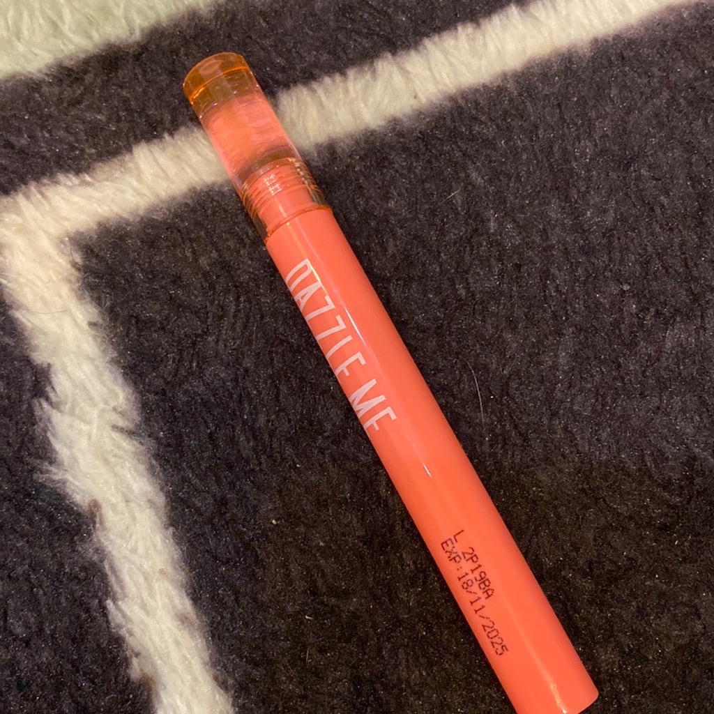 Glossip Girl Lip Cream - Nudeze imgfdn-c00527c7-2ada-4fde-b4df-9227b02114ea
