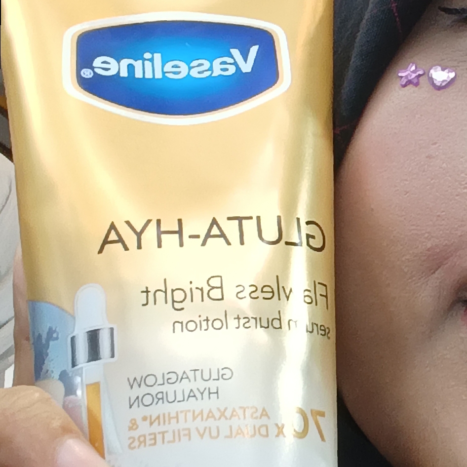 Healthy Bright Gluta-Hya Serum Burst Lotion - Flawless Bright imgfdn-43813c97-ae4b-4996-b240-c2bc51645e52