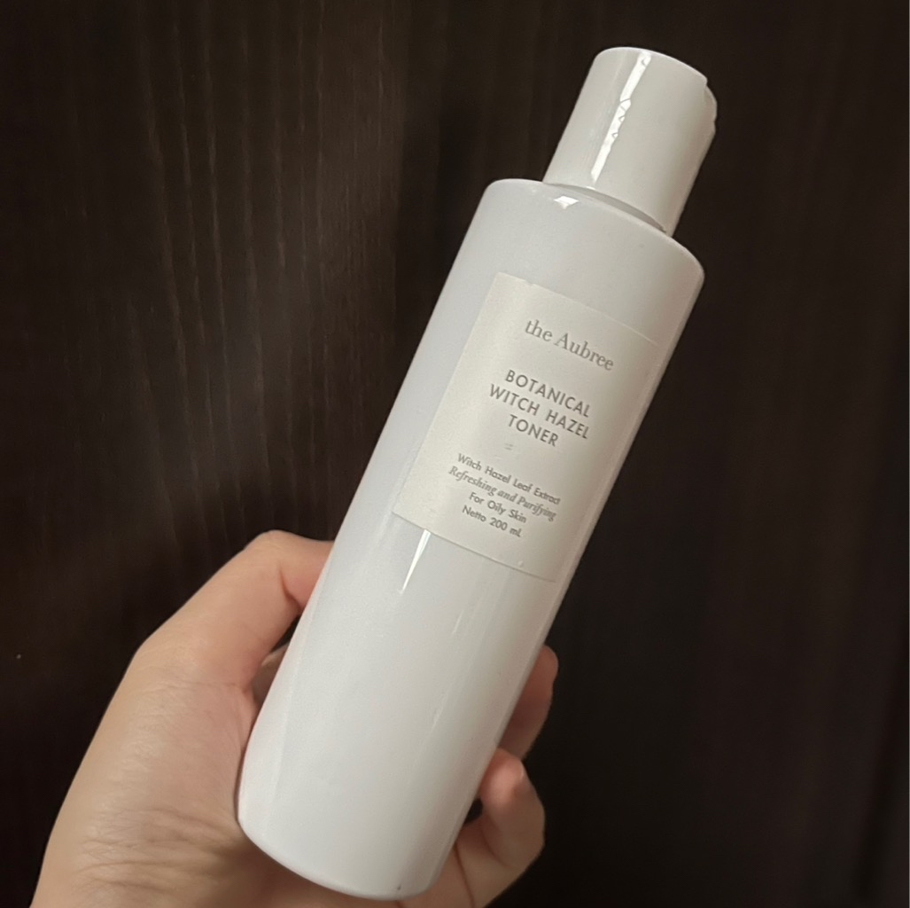 Witch Hazel Toner imgfdn-c47a0a7d-52ce-43a8-ac1e-ad223b3b89ca