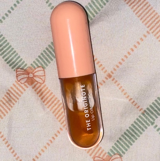Lip Oil Serum imgfdn-43352bf6-eda0-4d4f-874d-65953c37bf30
