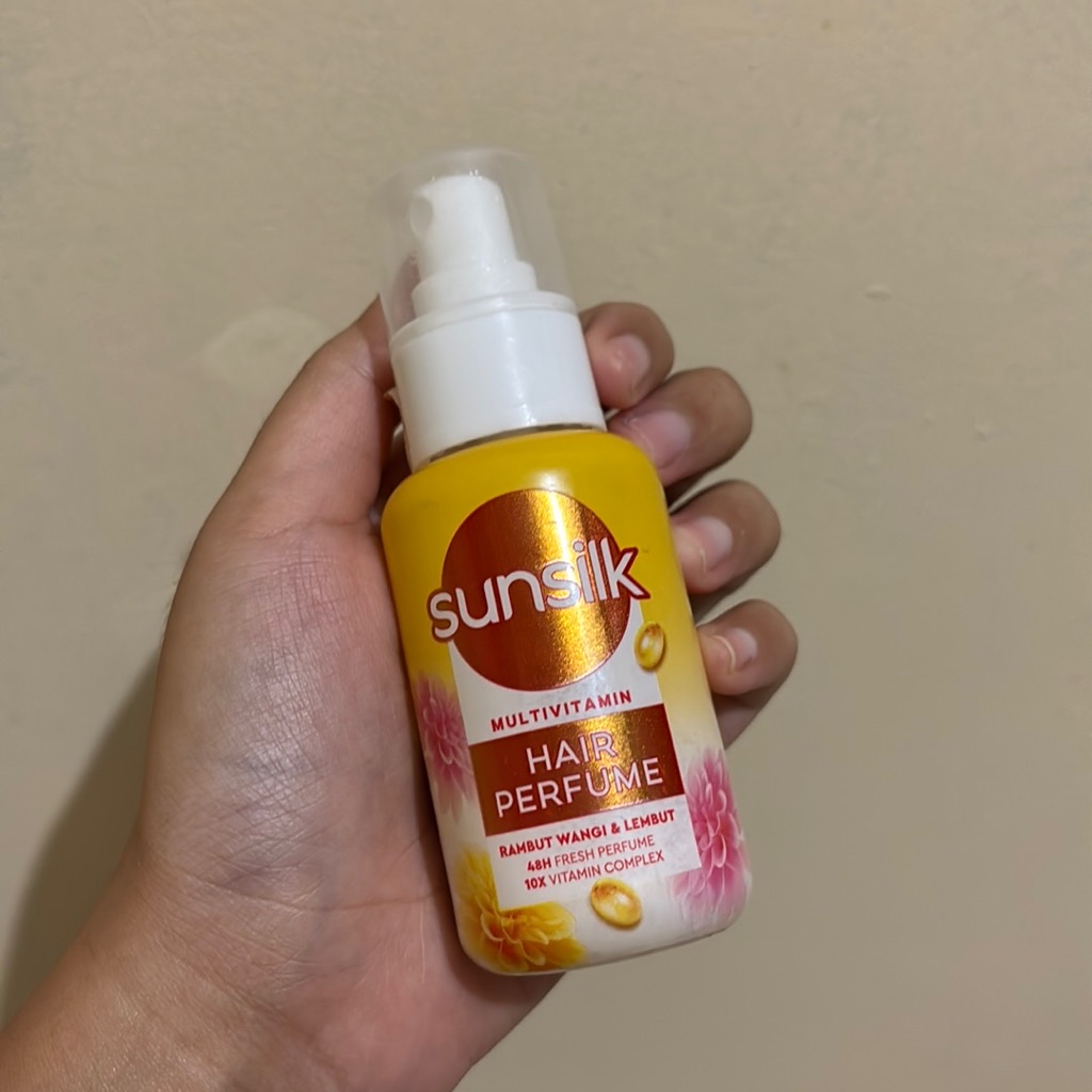 Silky Smooth Multivitamin Hair Perfume imgfdn-dd86535f-5e05-43b5-8265-9f7789471fda