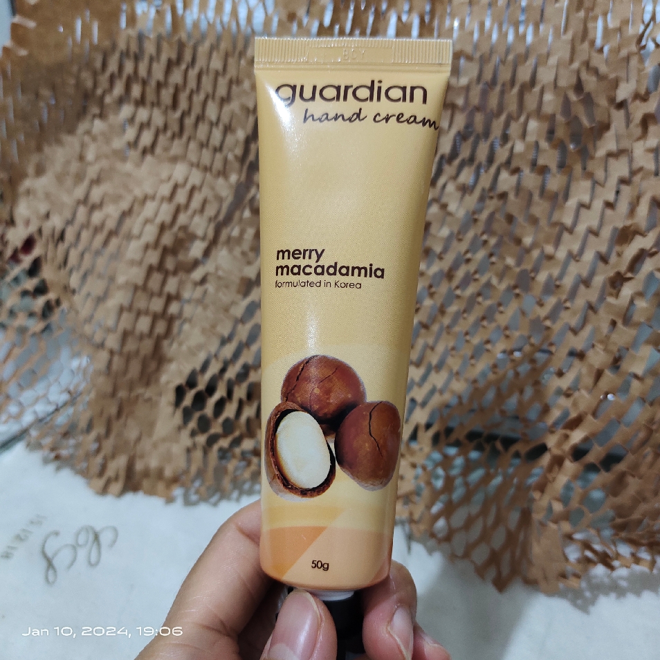 Hand Cream - Merry Macademia imgfdn-6d630cf9-cf92-4c6f-96f0-64cf6a093ce3