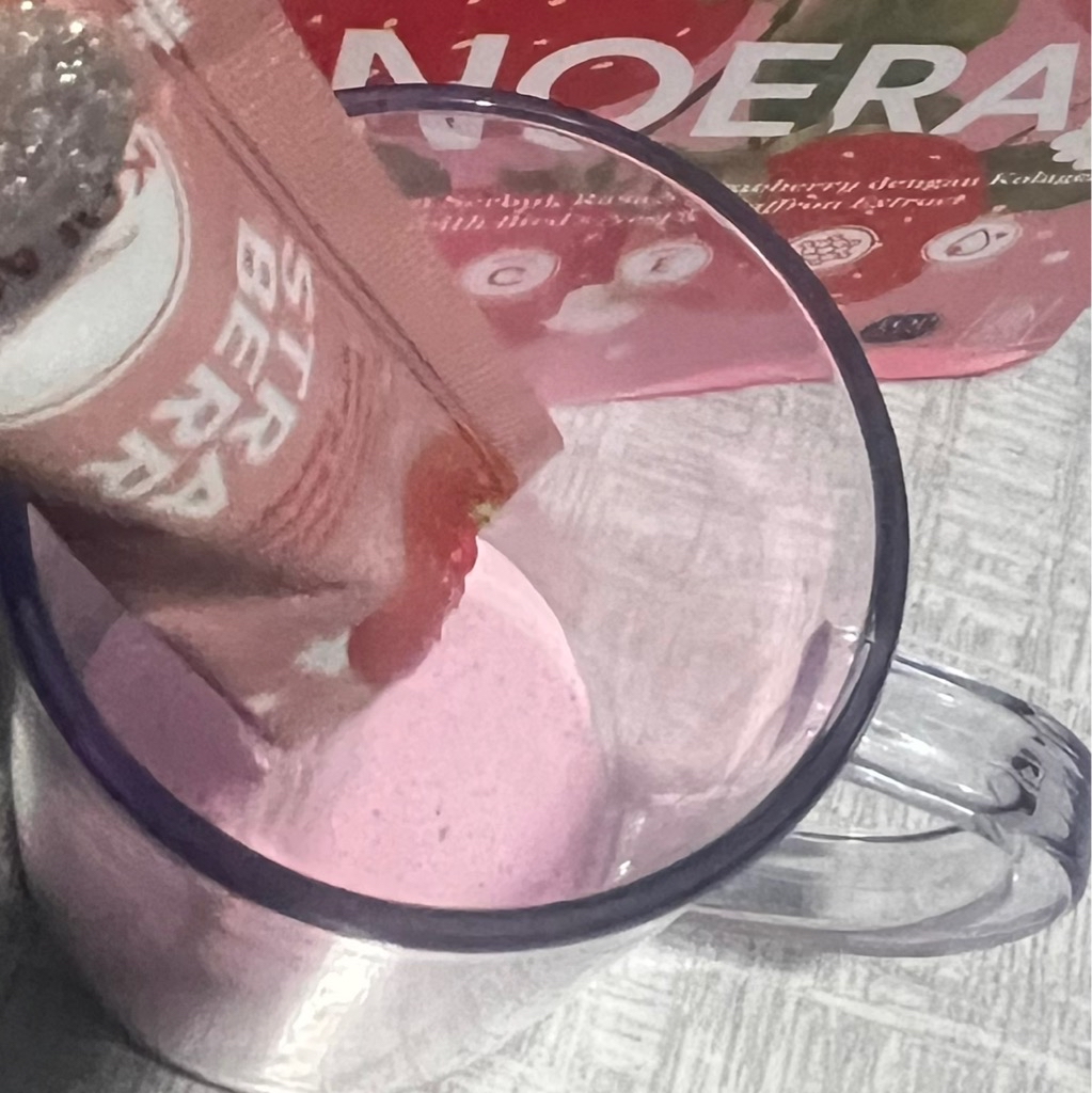 Collagen Drink with Birds Nest & Saffron Extract - Strawberry imgfdn-af364b63-e670-49a9-b12d-8fee77d38140
