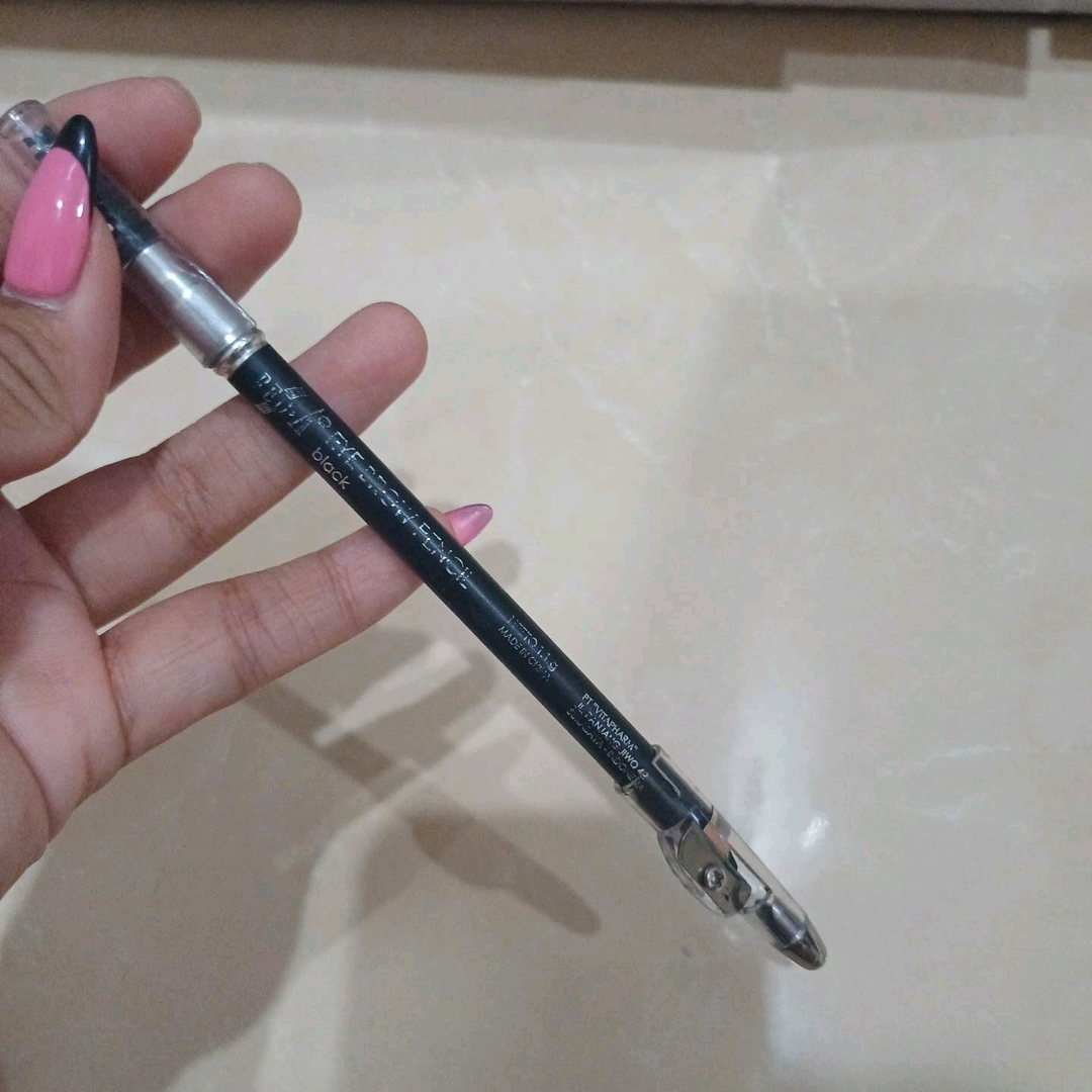 Eyebrow Pencil - Ash Grey imgfdn-af866222-5aad-4e39-9390-5bc49c5f541b