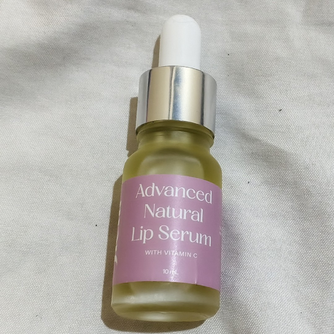 Natural Lip Serum imgfdn-84289aaf-72fa-40ac-95b7-263157a01630