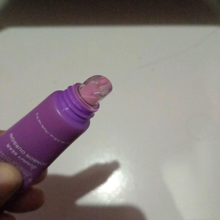 Lip Glowy Balm - Gummy Bear imgfdn-65a57543-3d8a-4e07-b41b-5f15e815b5c2