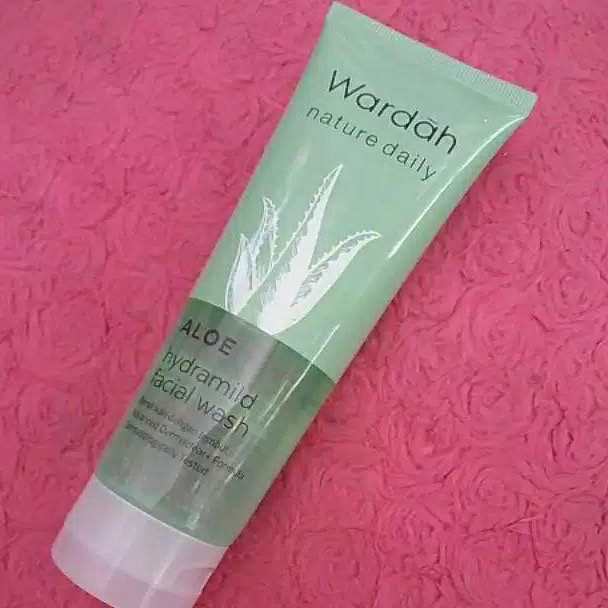 Nature Daily Aloe Hydramild Multifunction Gel imgfdn-99bc6880-4dc6-489d-9644-c0af5308db43