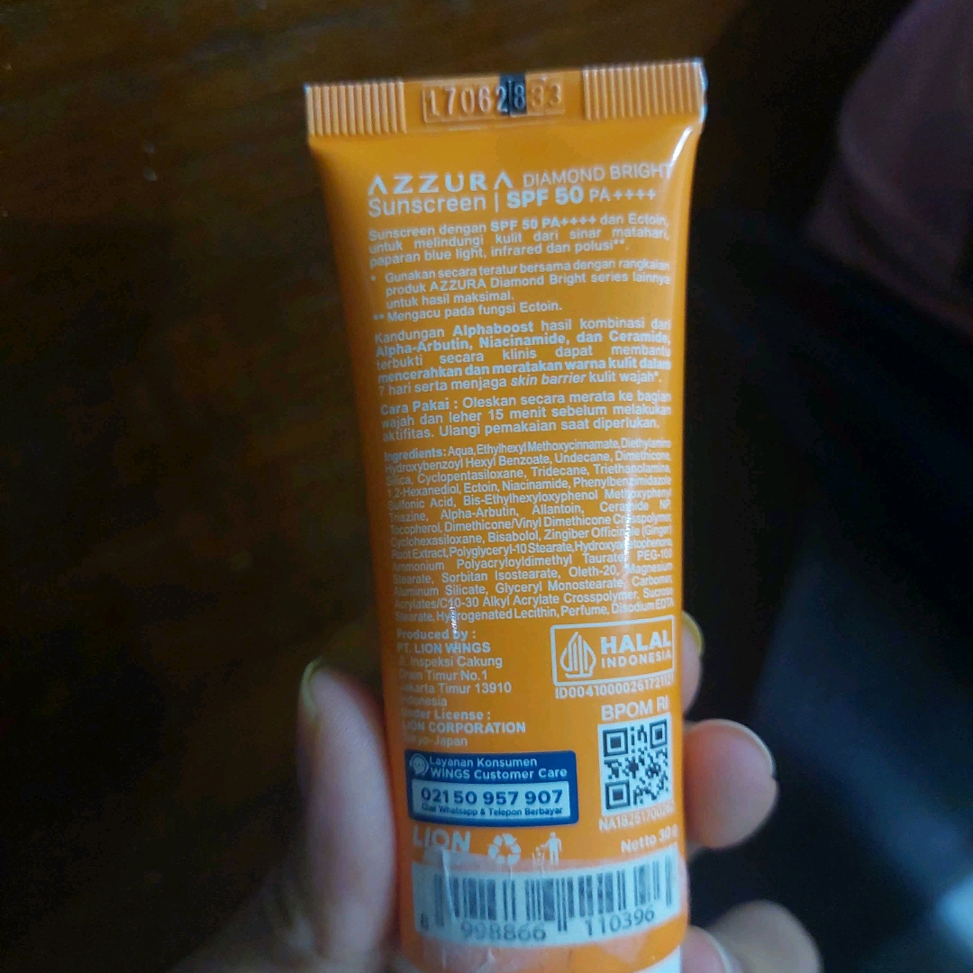 Diamond Bright Sunscreen SPF 50 PA ++++ imgfdn-adf512a5-cbff-47c1-812e-193c7d0bfa43